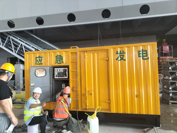 大姚怎样判断空气滤清器是否需要更换？